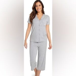 NWT Barefoot Dreams Disney Princess Ladies Pajamas size Large.